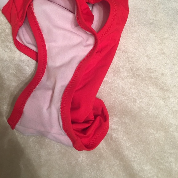 Classic red retro looking one piece. - Picture 4 of 5